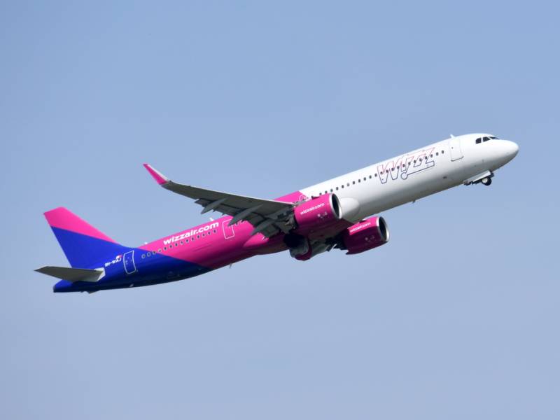 WIZZ AIR ROZWIJA SIĘ W KRAKOWIE SZÓSTY SAMOLOT I CZTERY NOWE TRASY